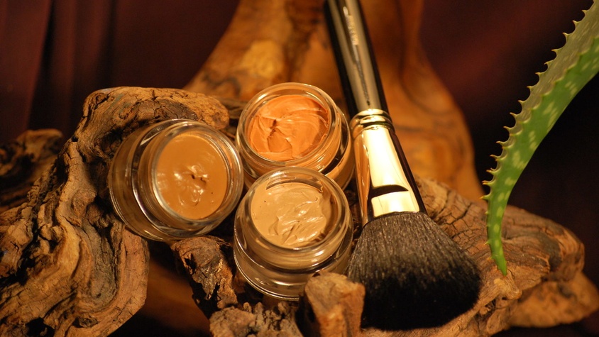 Maquillage des yeux Otour des Plantes