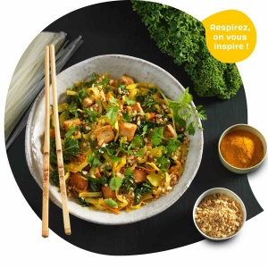 Pad Thaï au tofu fumé et légumes d'hiver