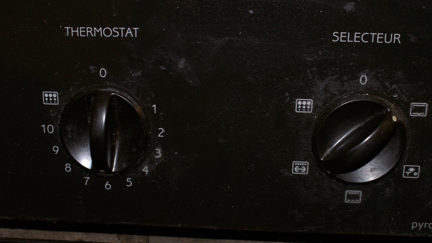 1. Faire préchauffer le four à thermostat 6.